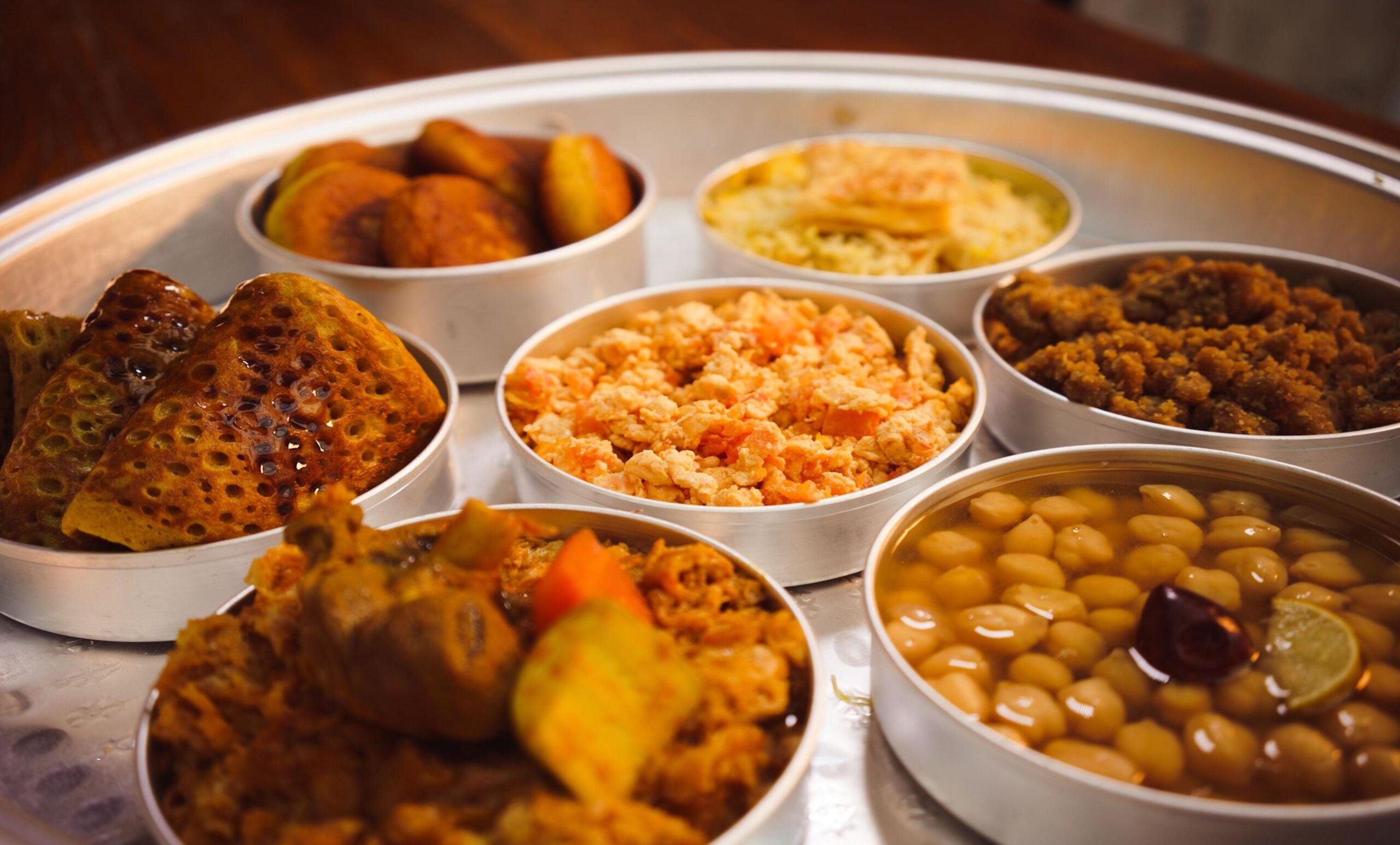 Traditional Emirati machboos, salona and regag dishes at Meylas