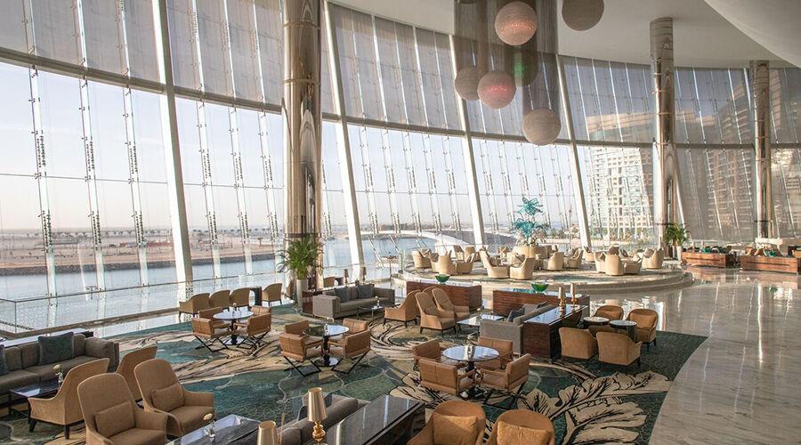 The lobby and arrival area at Conrad Abu Dhabi Etihad Towers