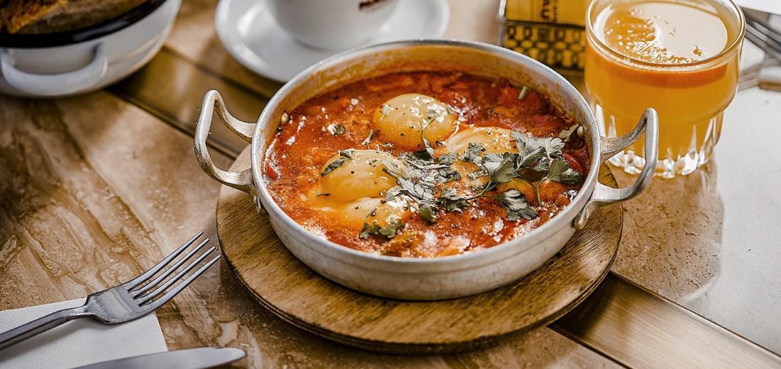 All-day breakfast dishes including Turkish eggs and shakshuka at Market at EDITION