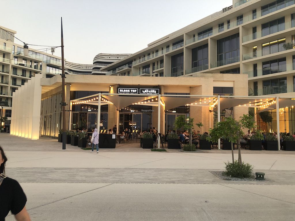 Black Tap Abu Dhabi restaurant on the Mamsha Al Saadiyat promenade