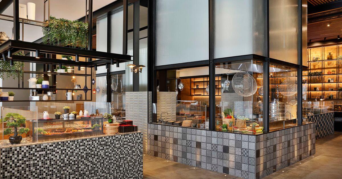 International buffet, sushi and Middle Eastern dishes at Graphos Social Kitchen