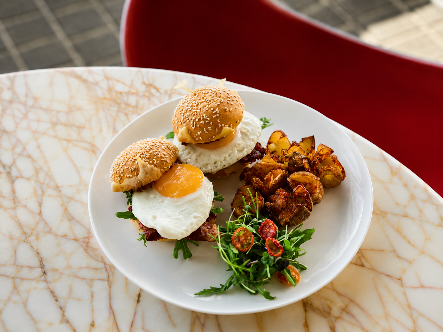 Mediterranean seafood, burgers and breakfast dishes at Hawksbill Saadiyat