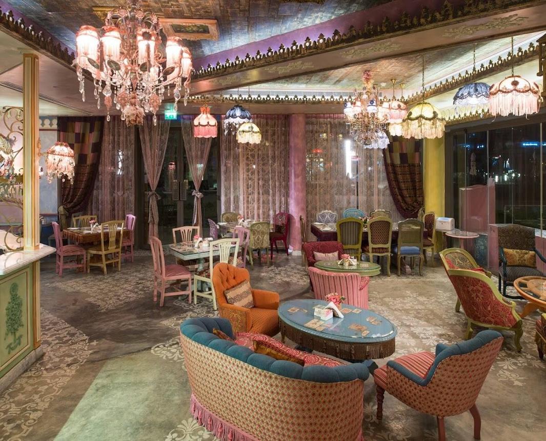 Shakespeare Middle East flagship restaurant in Bawabat Al Sharq Mall