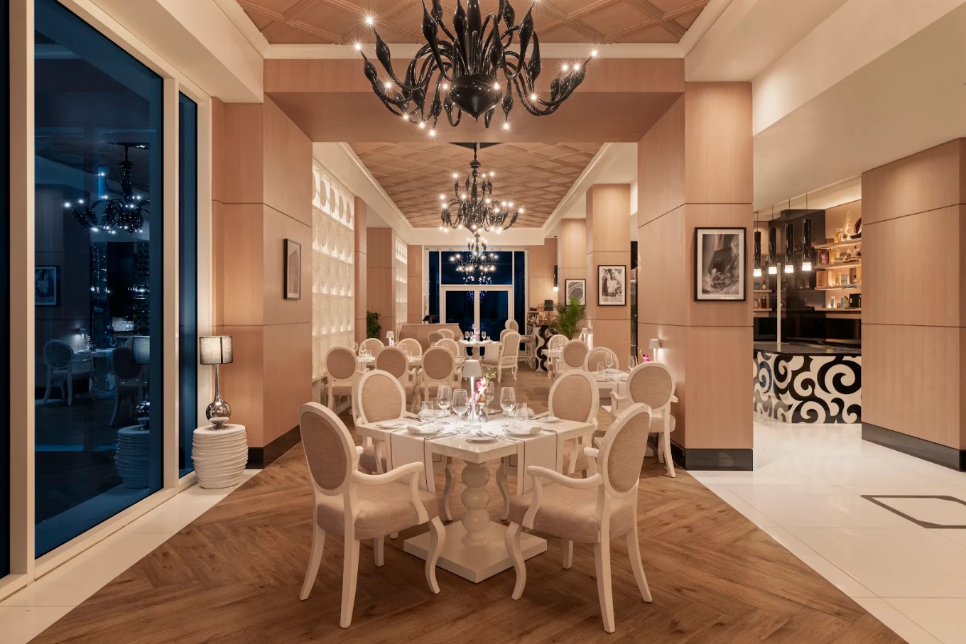 Rixos Marina Abu Dhabi dining room for Vero Italiano