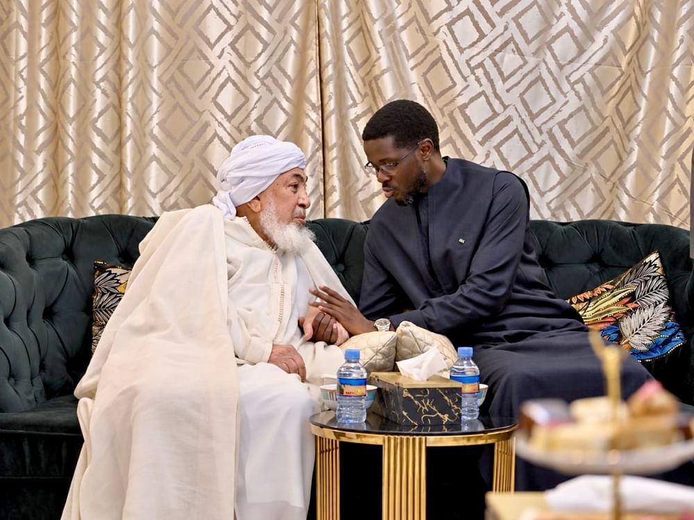 Senegalese president meets Sheikh Abdullah bin Bayyah in Nouakchott