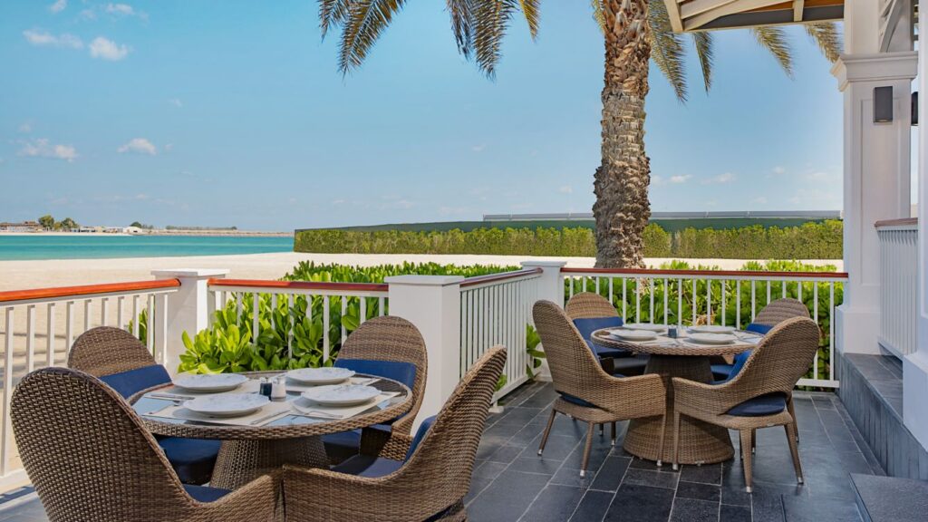 Marriott - The St. Regis Abu Dhabi dining: The Terrace on the Corniche