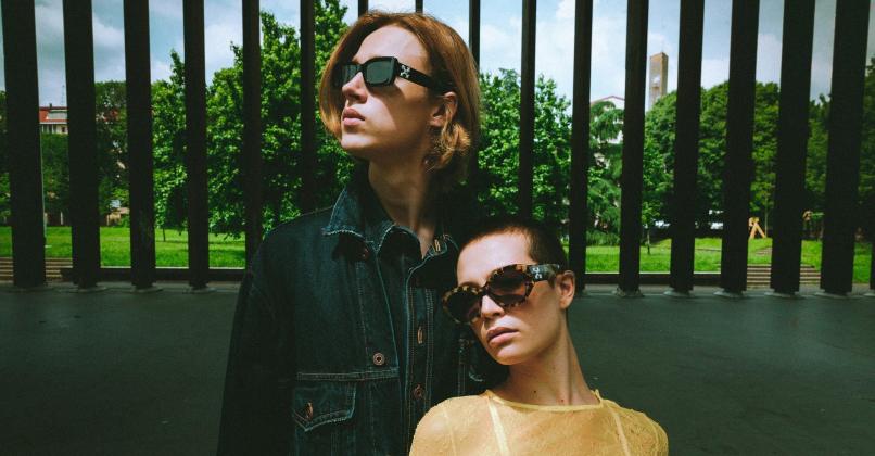 Sunglass Hut