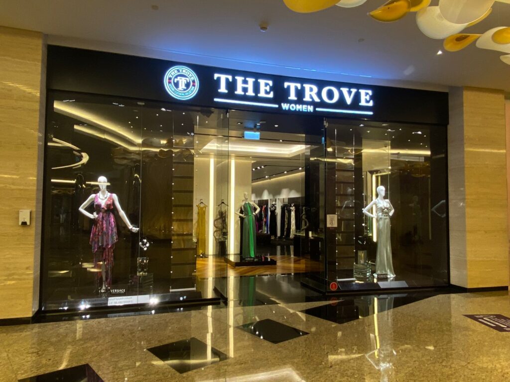 The Trove – Woman