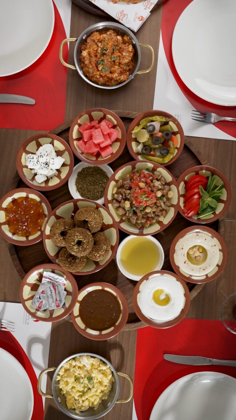 Zahrat Lebnan Celebrates the Convivial Spirit of Lebanese Breakfast