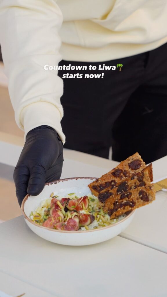 Oii Restaurant & Café