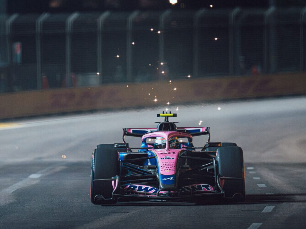 Singapore Qualifying Sharpens Championship Intrigue as Abu Dhabi Finale Beckons
